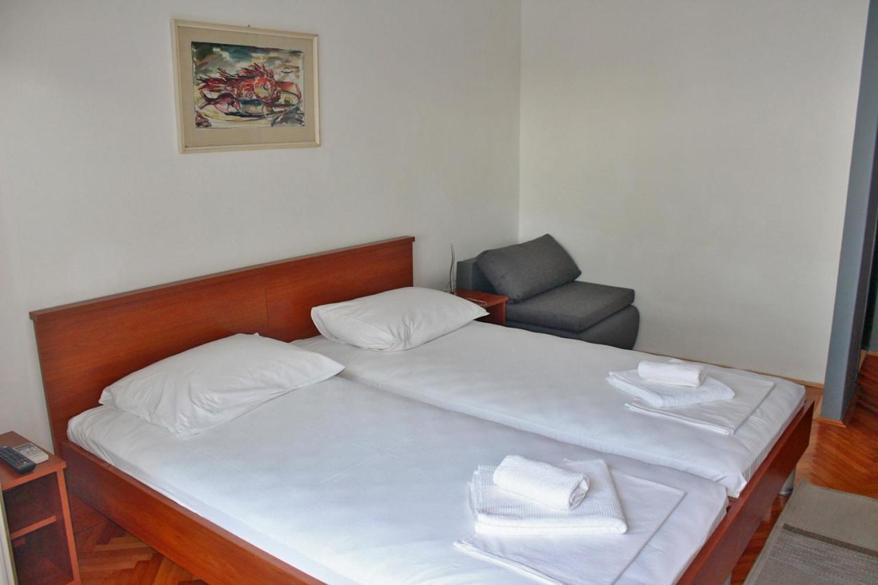 Covahouse Apartman Jelsa  Kültér fotó