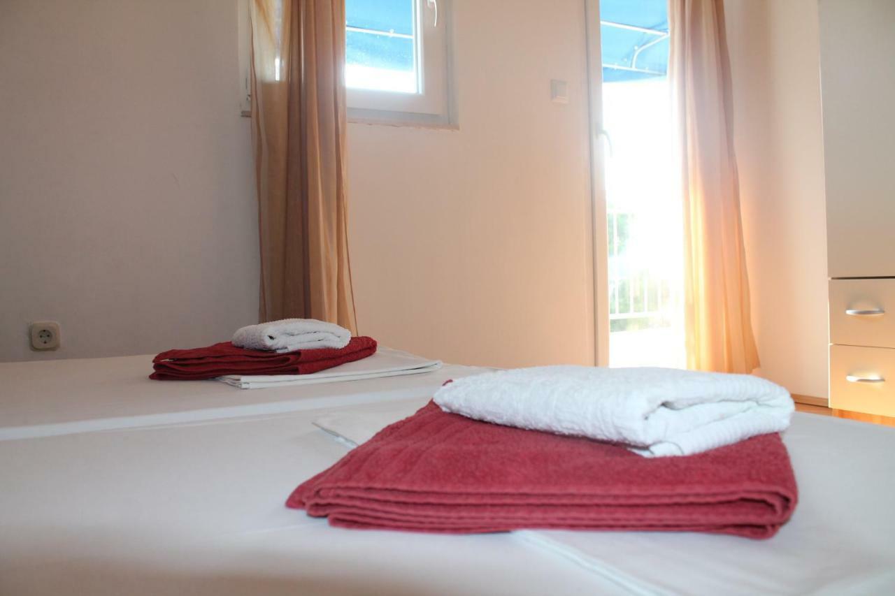Covahouse Apartman Jelsa  Kültér fotó